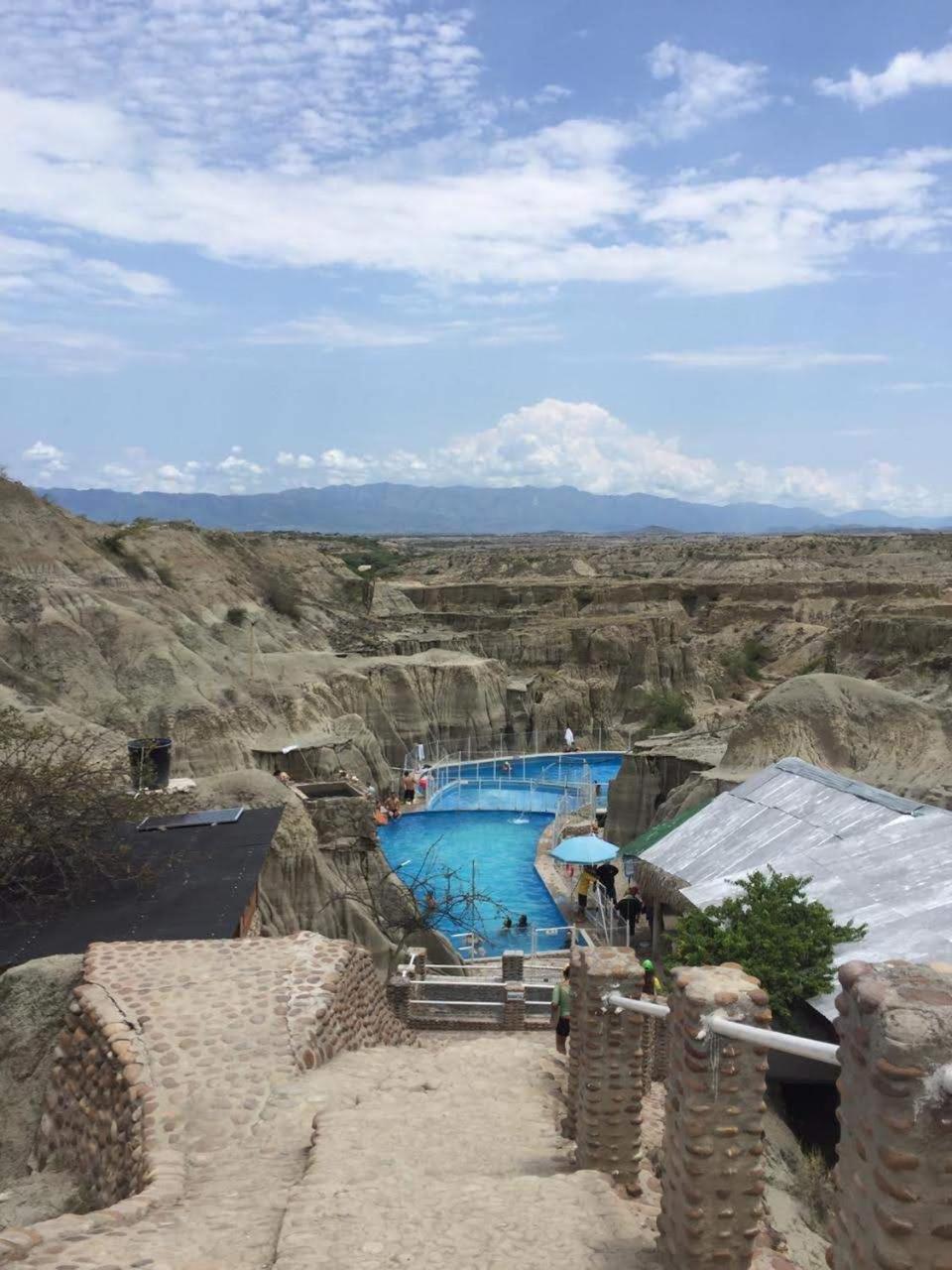 Estadero Los Hoyos Villavieja Eksteriør bilde